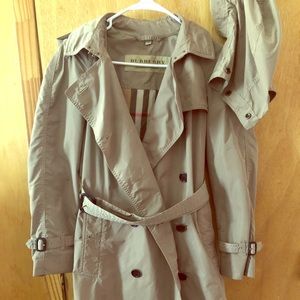 *SALE* Authentic Burberry Kensington Trench Coat